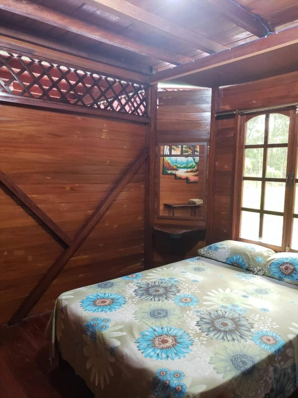 Quinta Primavera - Hosteria Campestre Нуэва-Лоха Экстерьер фото