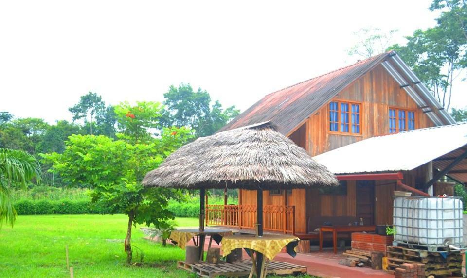 Quinta Primavera - Hosteria Campestre Нуэва-Лоха Экстерьер фото