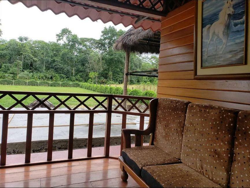 Quinta Primavera - Hosteria Campestre Нуэва-Лоха Экстерьер фото